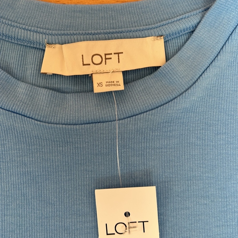 The Perfect Ribbed Crew Neck Tee - Picture 3 of 6